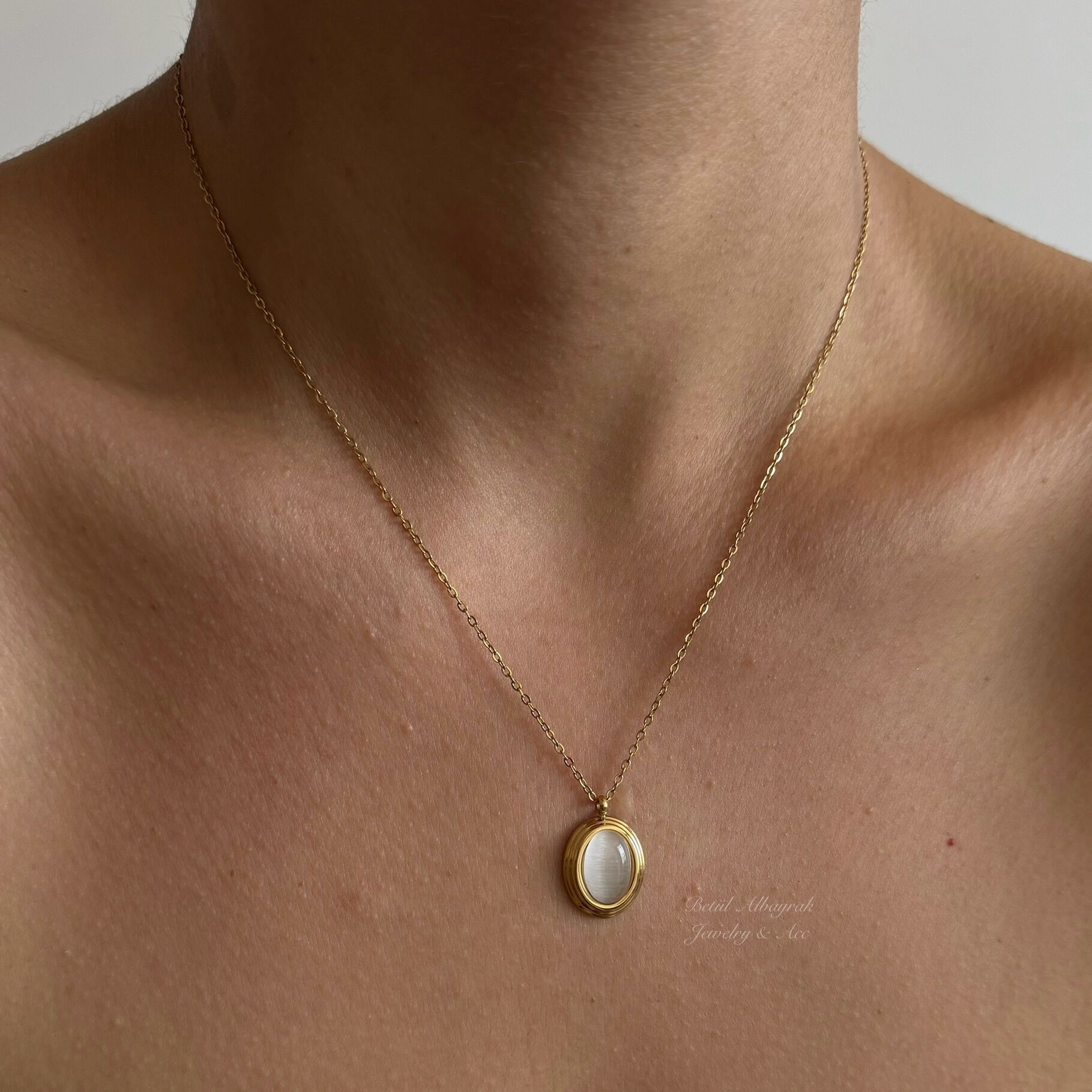 Çelik Vintage Oval Nut Kolye
