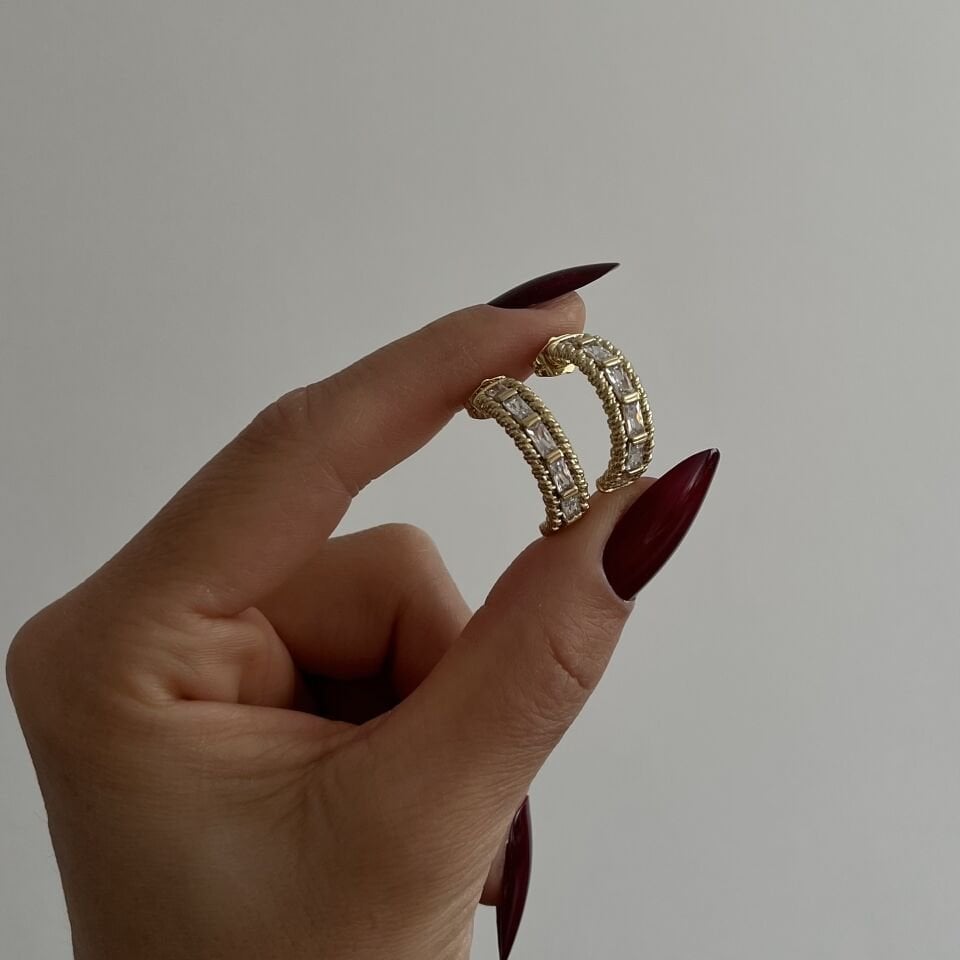 Baget Taşlı Yarım Halka Xuping Küpe