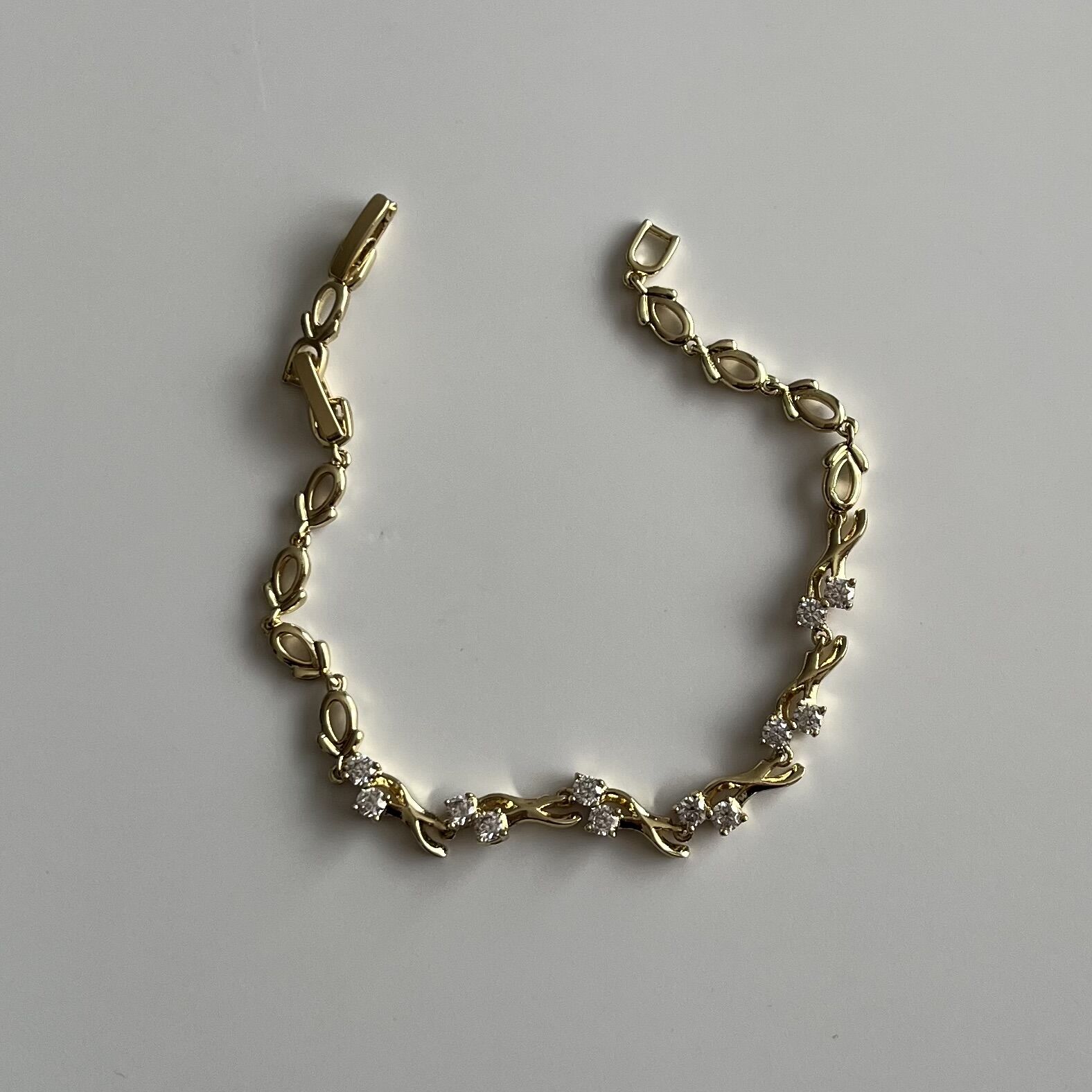 Taşlı Sarmaşık Model Xuping Bileklik