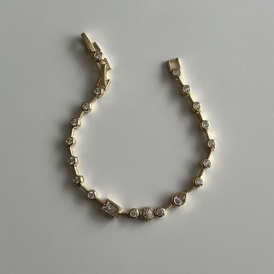 Damla ve Yuvarlak Taşlı Altın Kaplama Bileklik