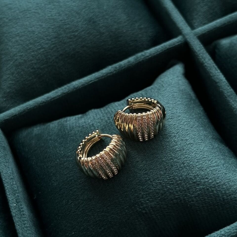 Bombeli Taşlı Xuping Küpe