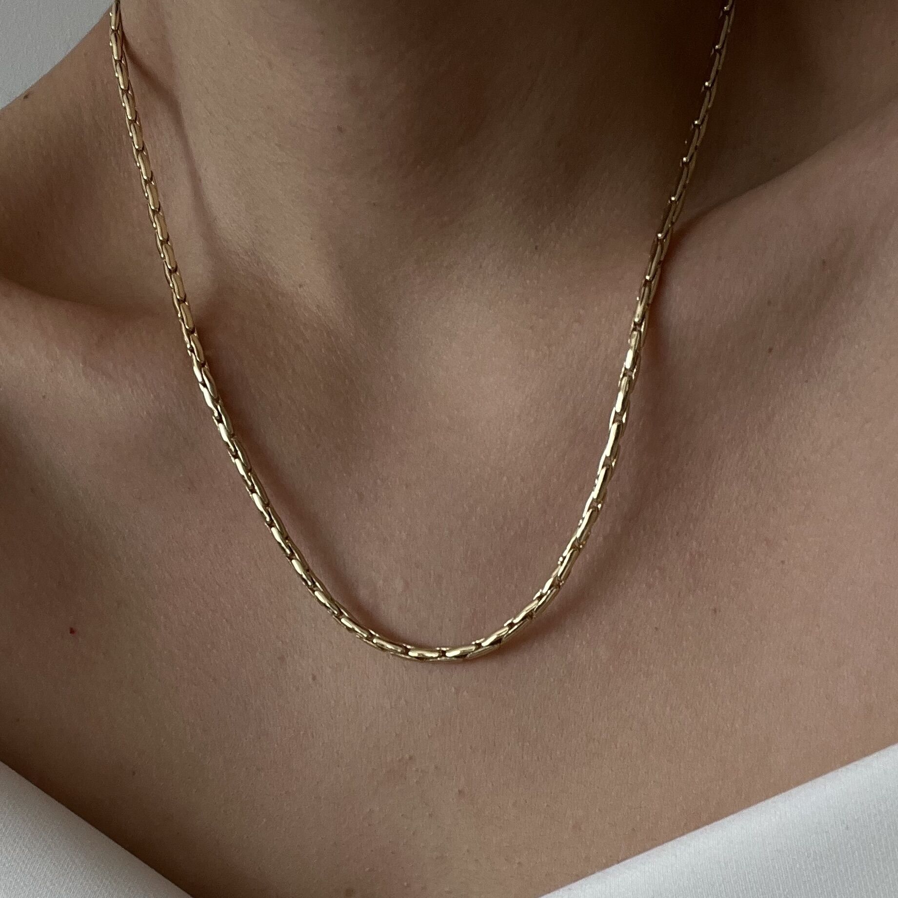 Altın Kaplama Şerit Model Silindir Kolye