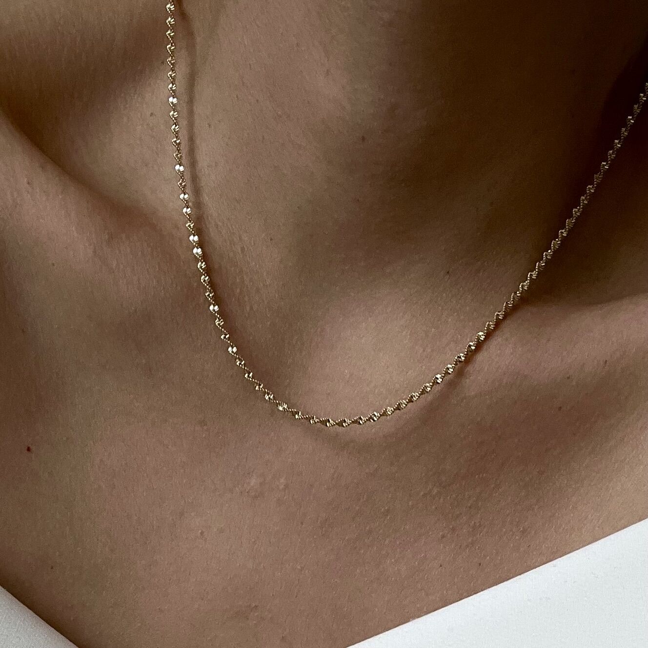 Altın Kaplama Dönük Zincir Kolye