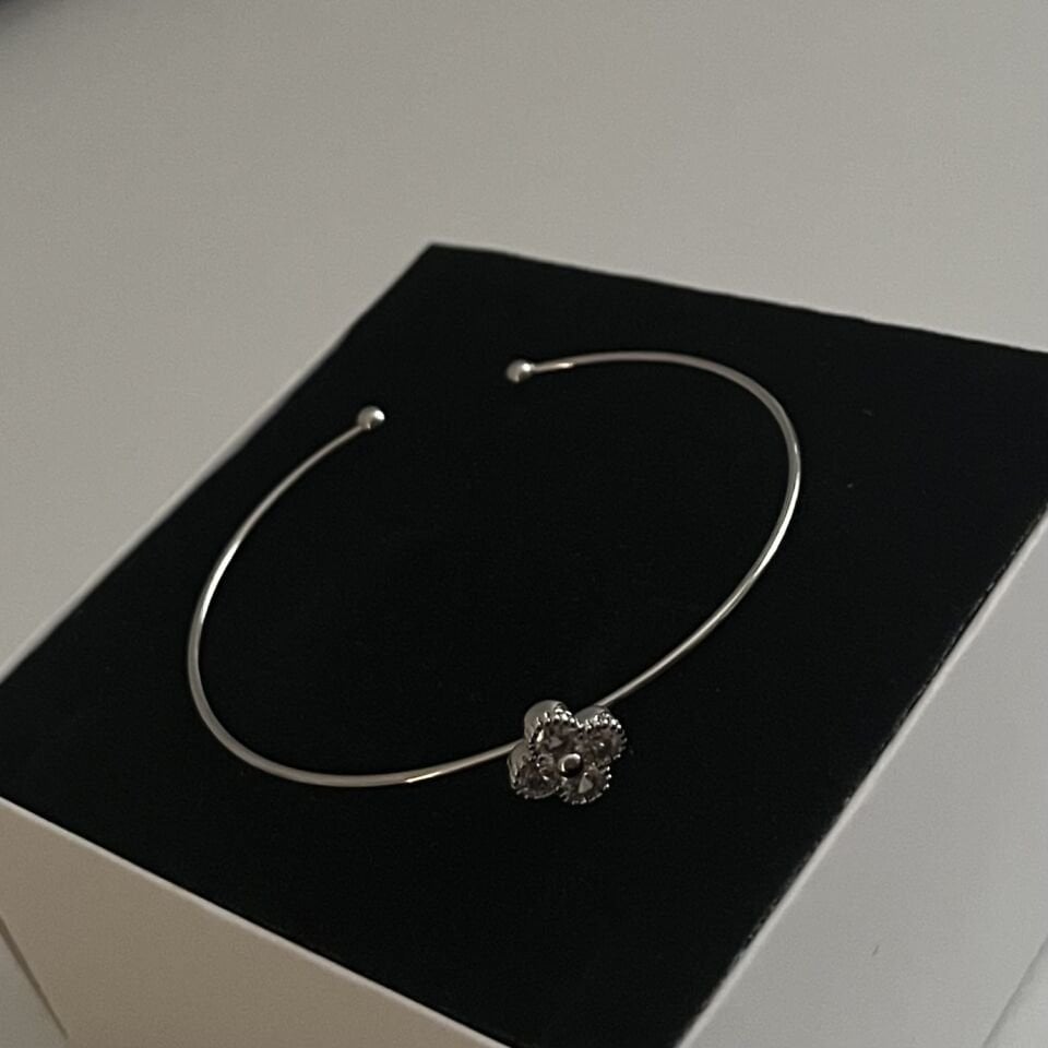 Ayarlanabilir Taşlı Silver Bileklik