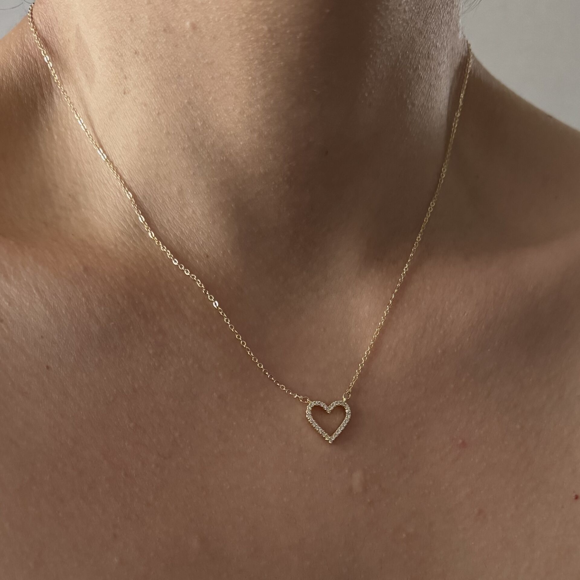 Altın Kaplama Taşlı Kalp Kolye