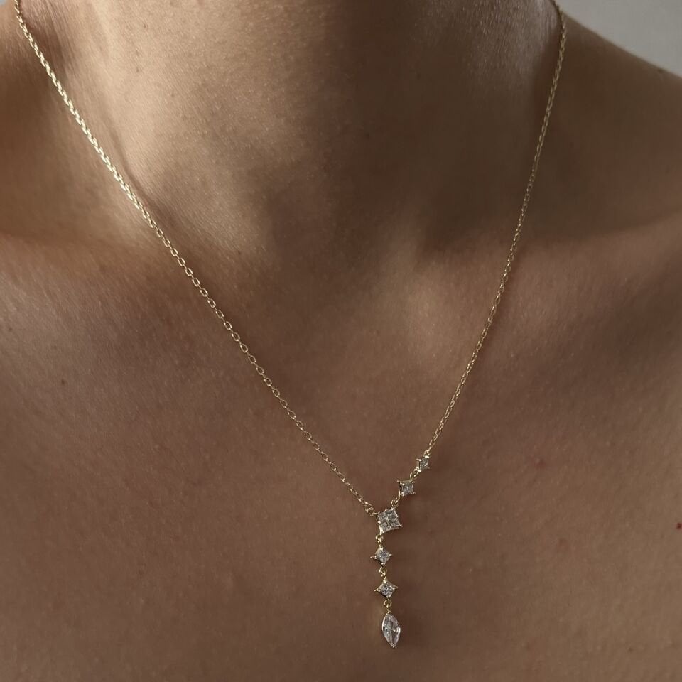 Xuping Sallantılı Damla Taşlı Kolye