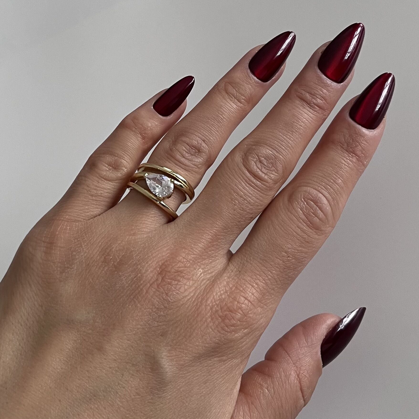 Ayarlanabilir Damla Taşlı Yüzük