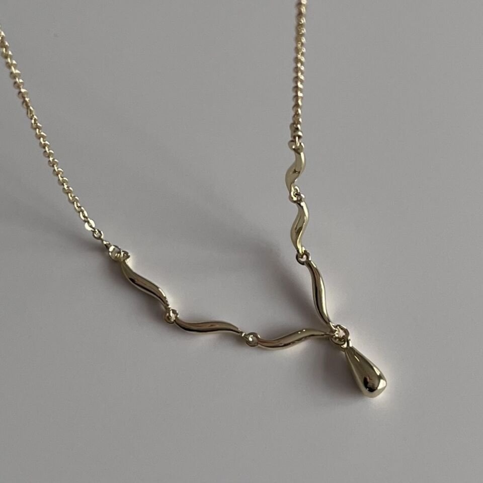 Altın Kaplama Sallantılı Kolye