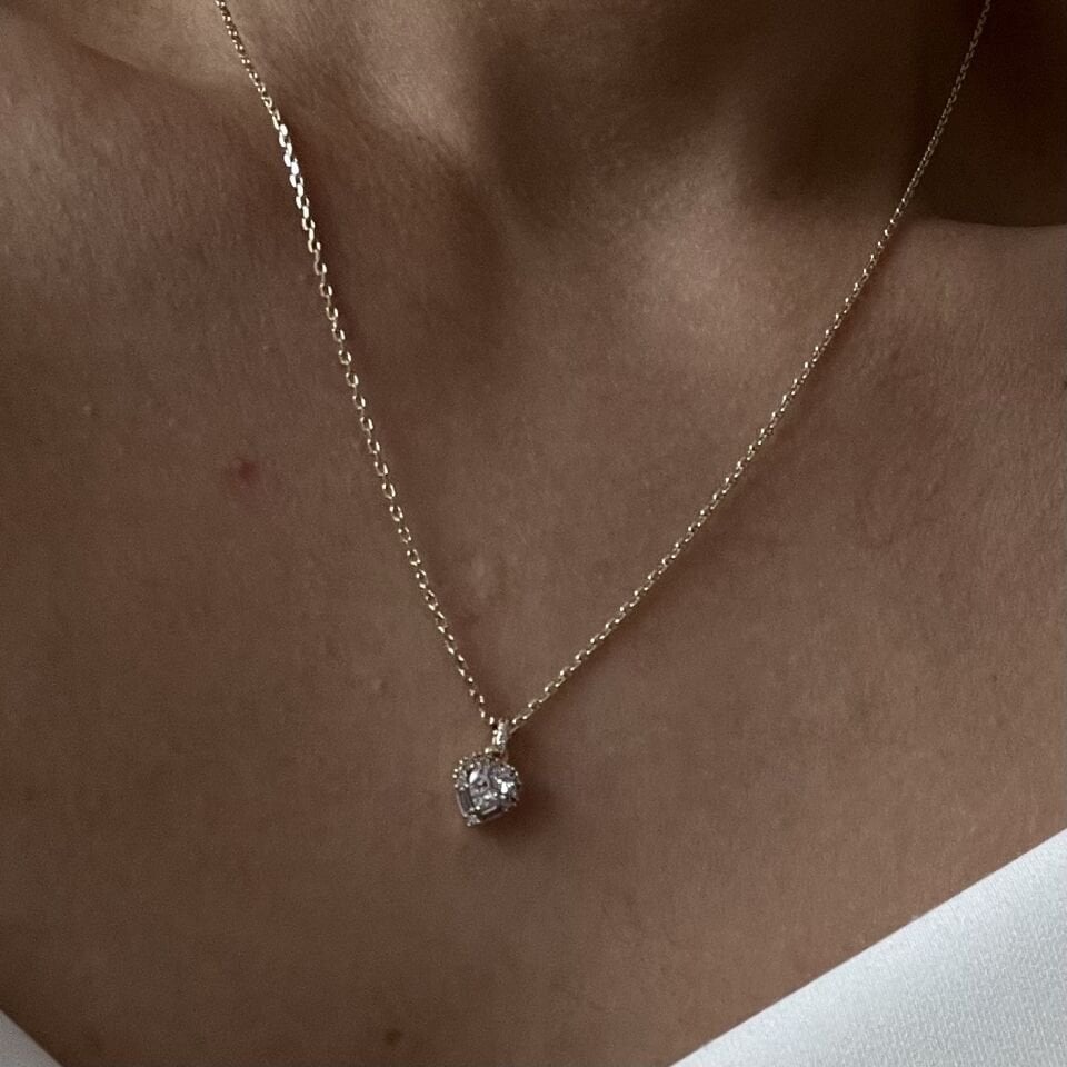 Minimal Taşlı Kalp Xuping Kolye