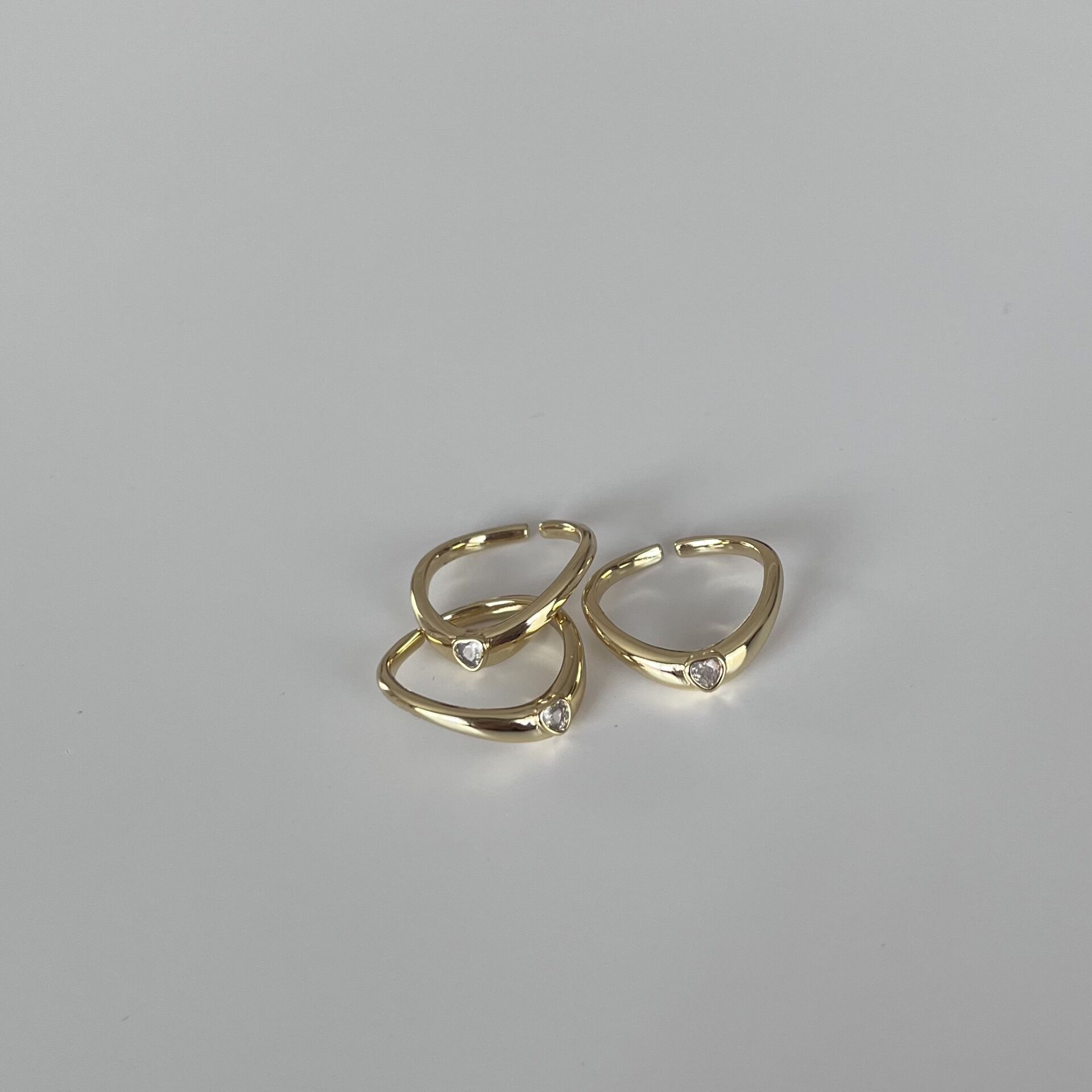 Ayarlanabilir Taşlı Kalpli Yüzük