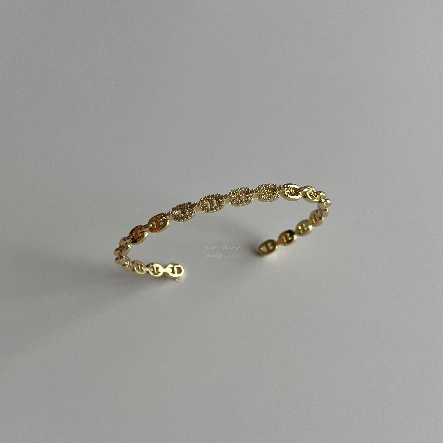 Altın Kaplama Taşlı Ayarlanabilir Düğme Model Bileklik