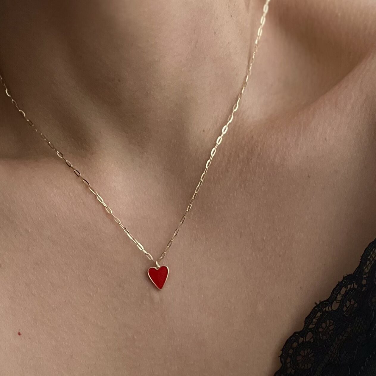 Altın Kaplama Taç Zincirli Kalp Kolye