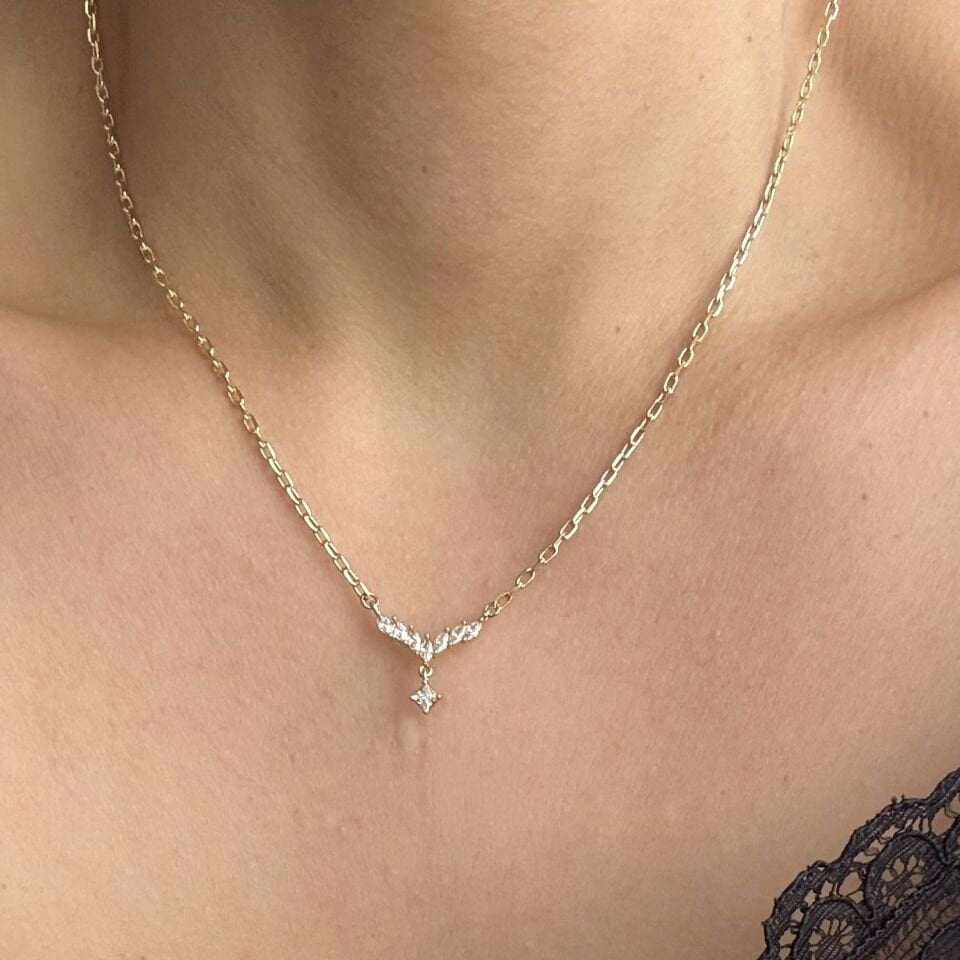 Taşlı V Model Xuping Kolye