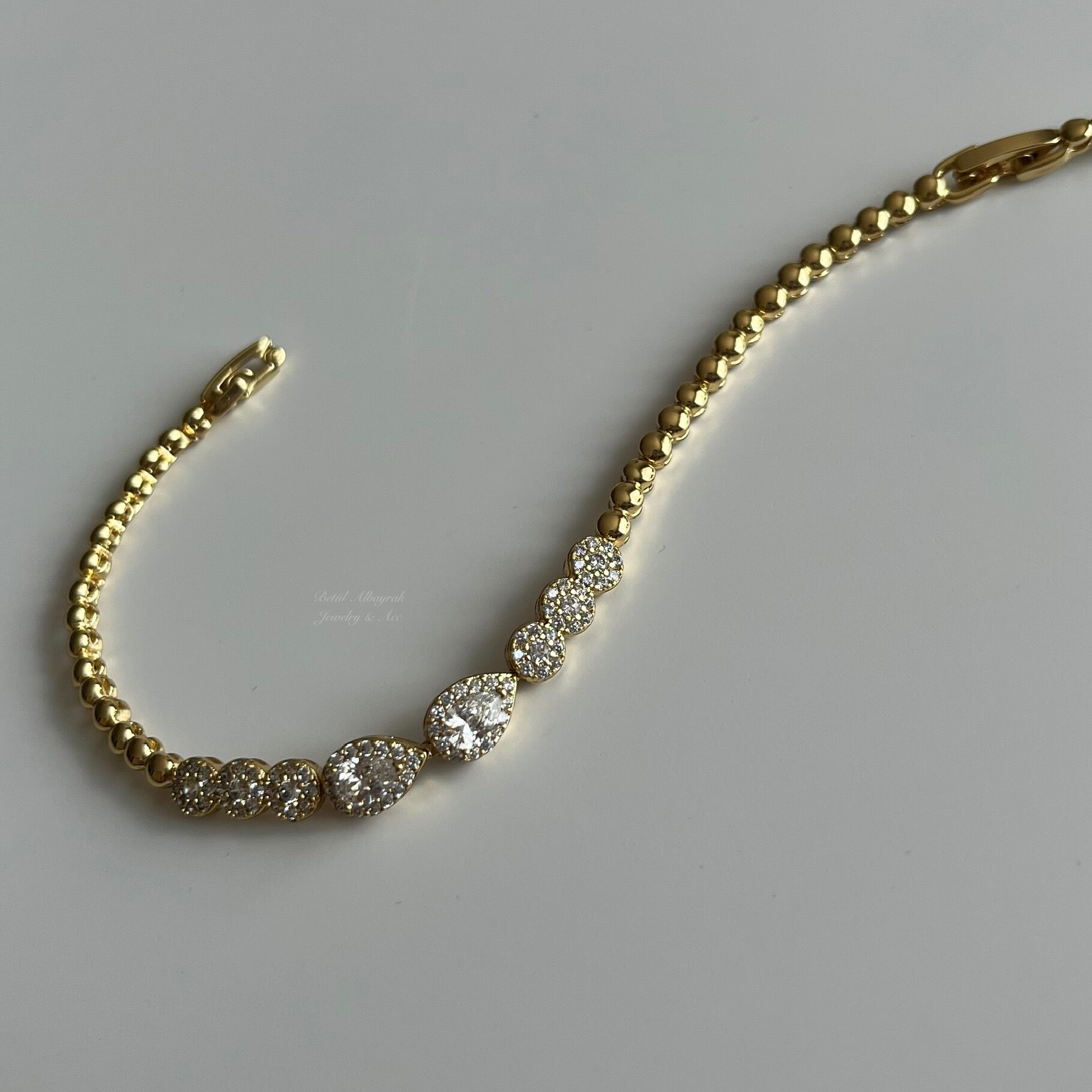 Damla ve Yuvarlak Taşlı Xuping Bileklik