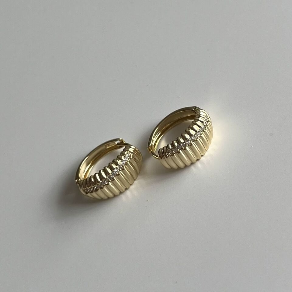 Halka Taşlı Şerit Detaylı Xuping Küpe