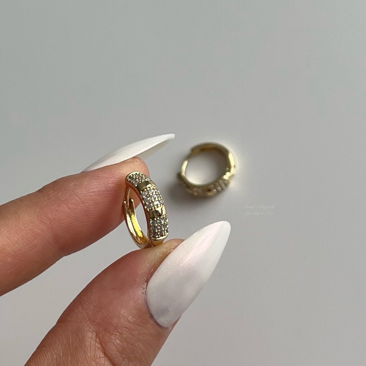 Taşlı Minimal Halka Xuping Küpe