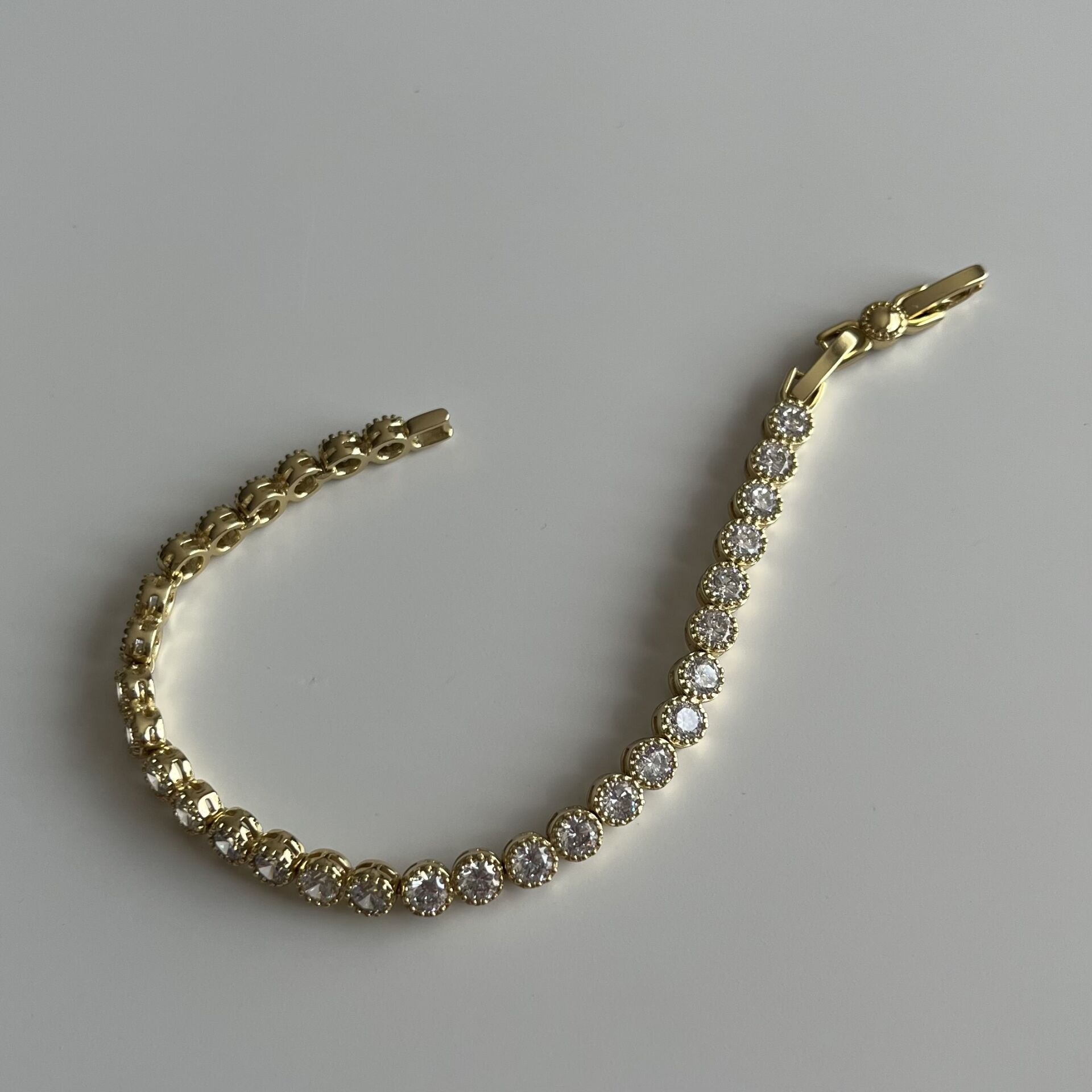 Yuvarlak İri Taşlı Xuping Suyolu Bileklik