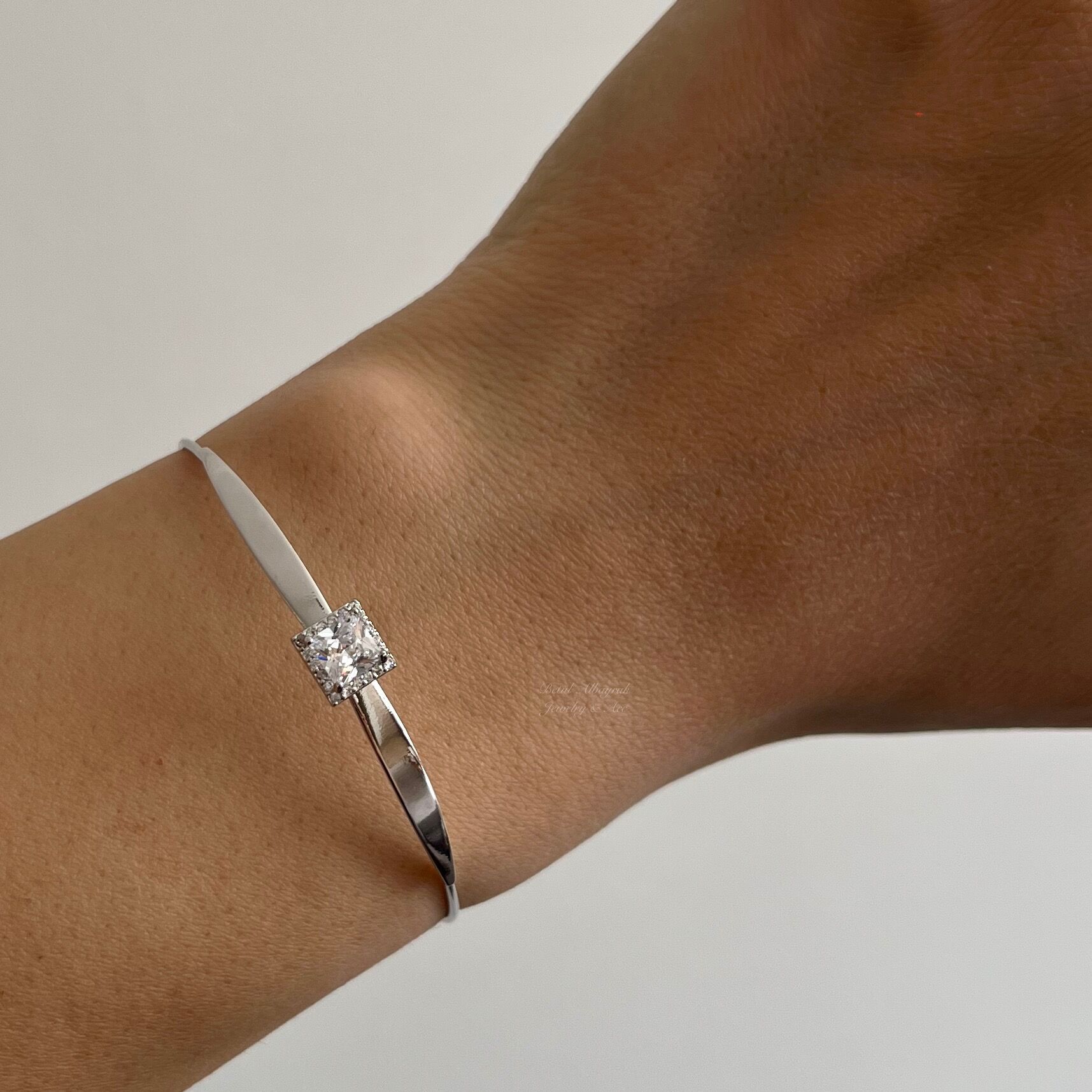 Vip Baget Taşlı Ayarlanabilir Bileklik