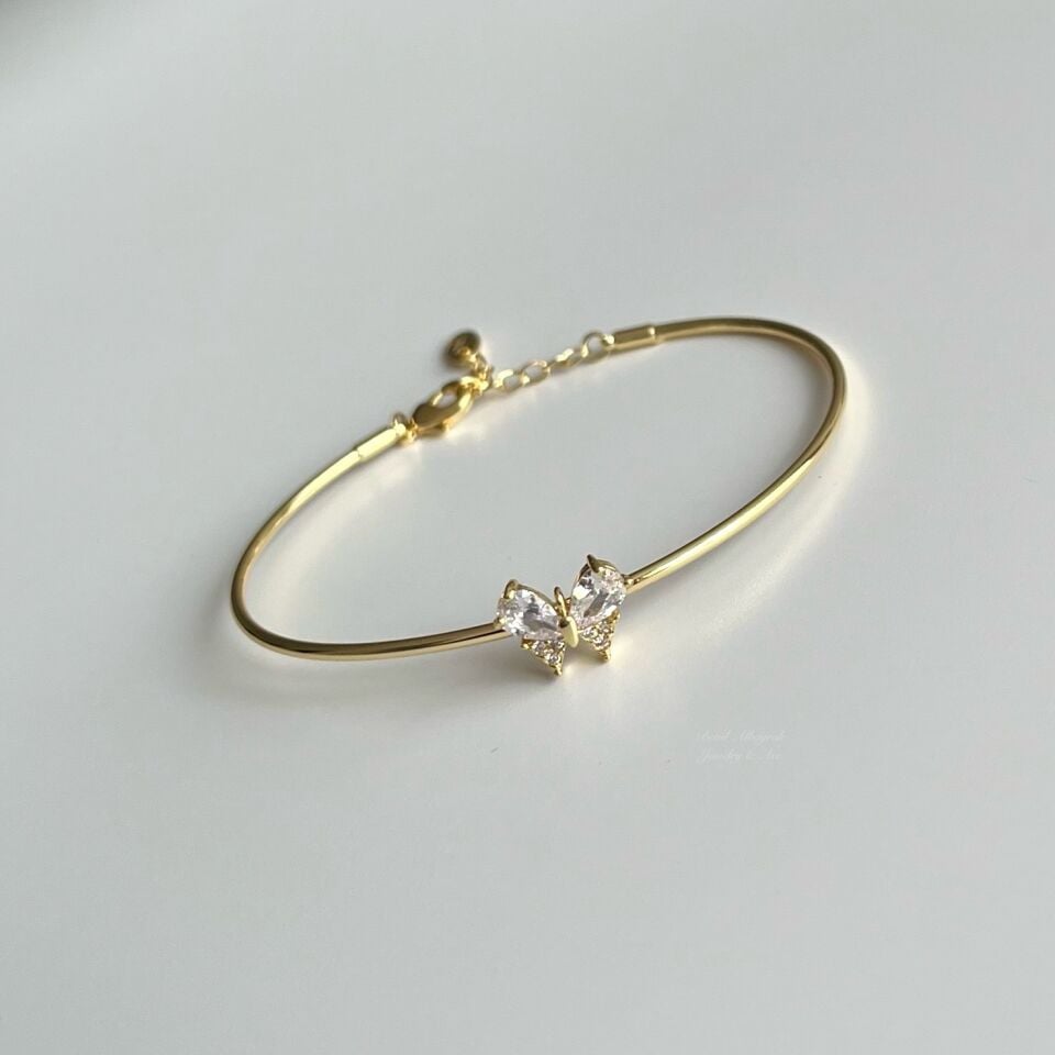 Altın Kaplama Zincirli Taşlı Kelebek Figür Bileklik