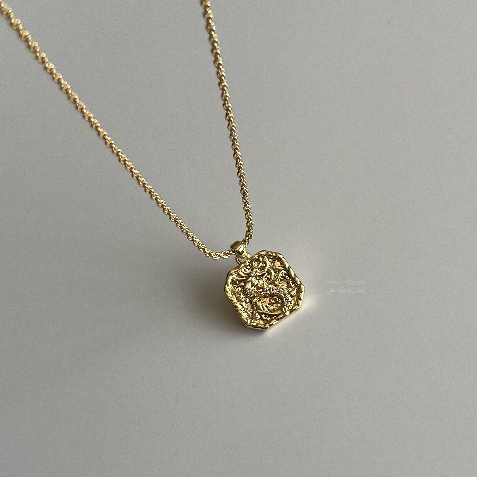 Altın Kaplama Dragon Motif Kolye