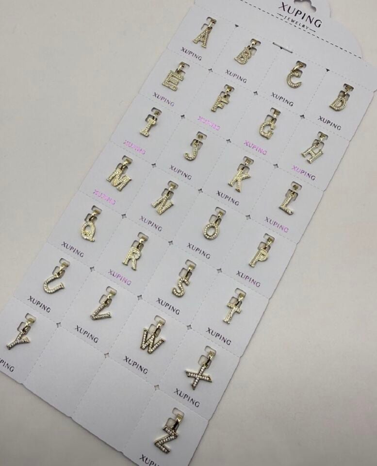 Xuping Hamsa Charmlı Harf Kolye