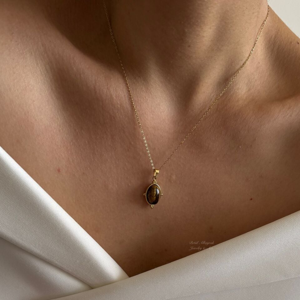 Çelik Vintage Oval Kaplan Gözü Taşlı Kolye