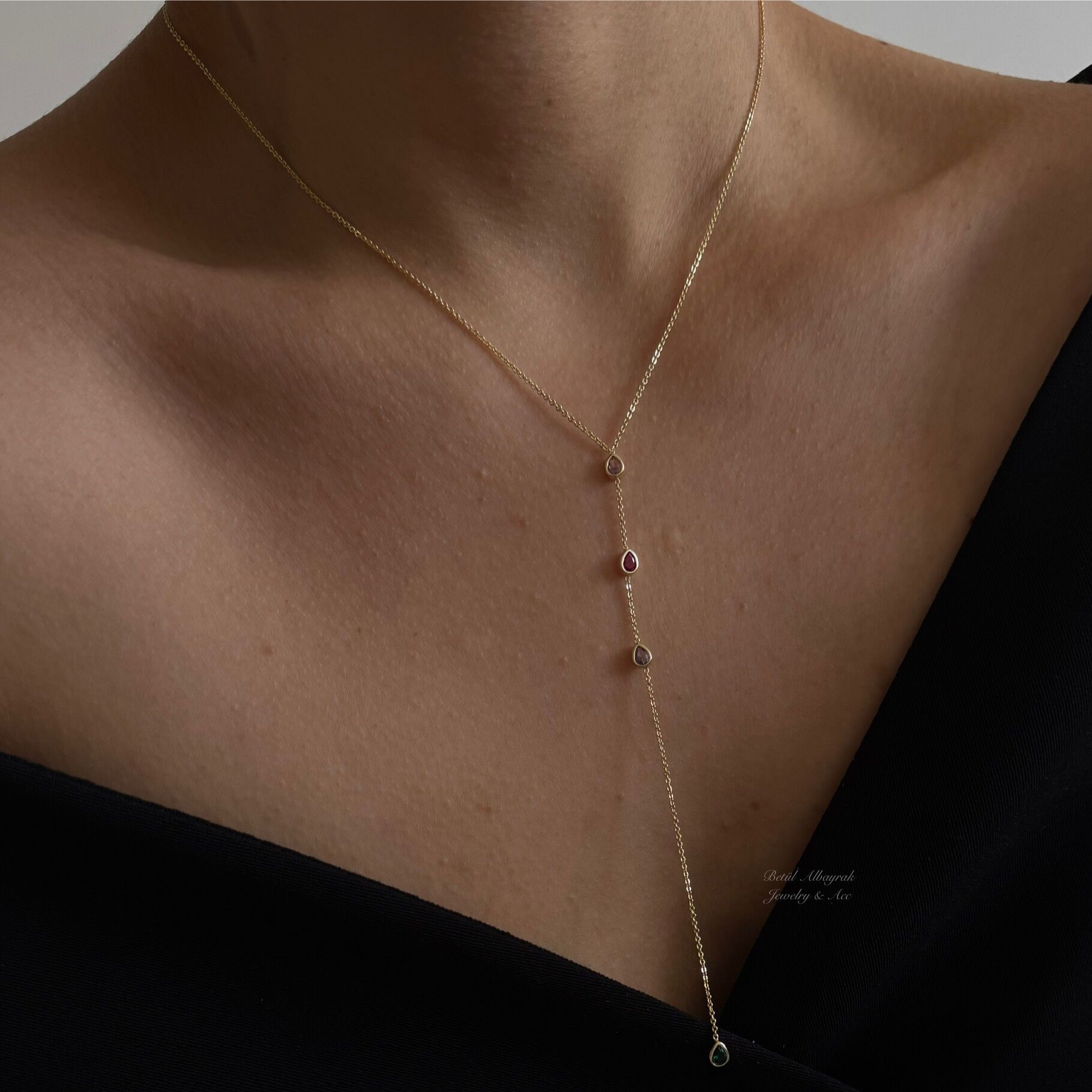 Altın Kaplama Renkli Damla Taşlı Y Kolye