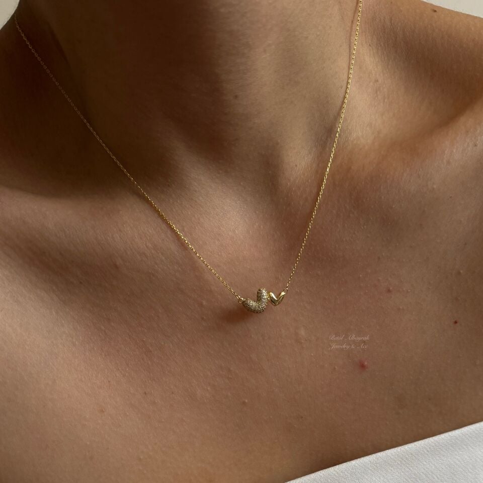 Altın Kaplama Minimal Taşlı Kalp Kolye