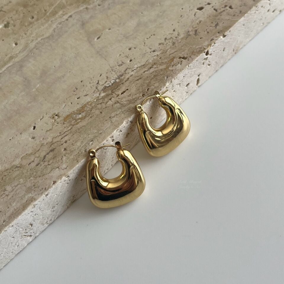 Çelik Bombeli Sepet Model Küpe