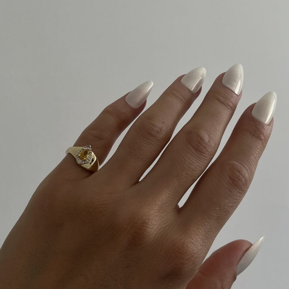 Vip Ayarlanabilir Bal Sarısı Taşlı Serçe Parmak Yüzüğü