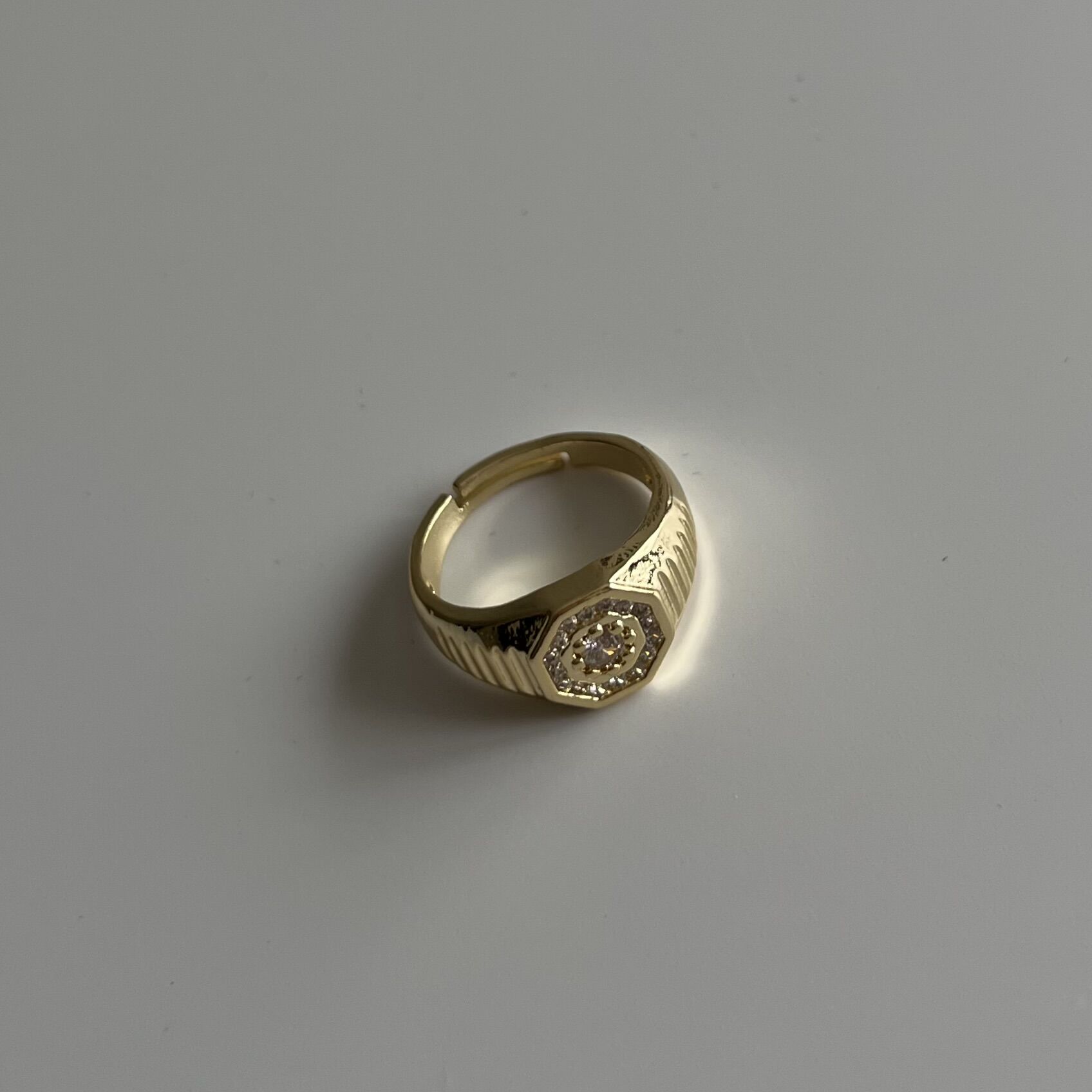 Vip Ayarlanabilir Antik Motif Yüzük