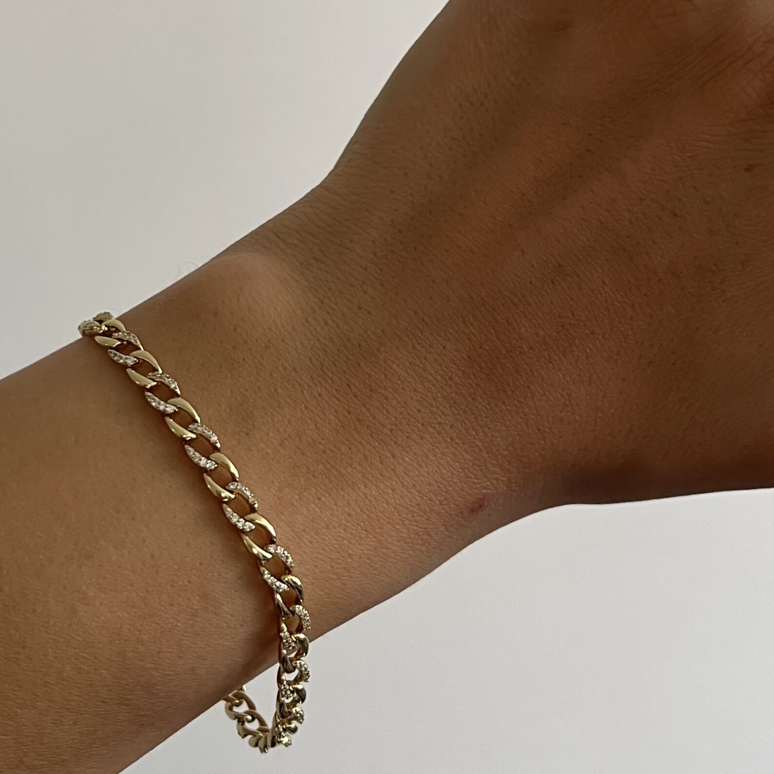 Xuping Minimal Taşlı Zincir Bileklik