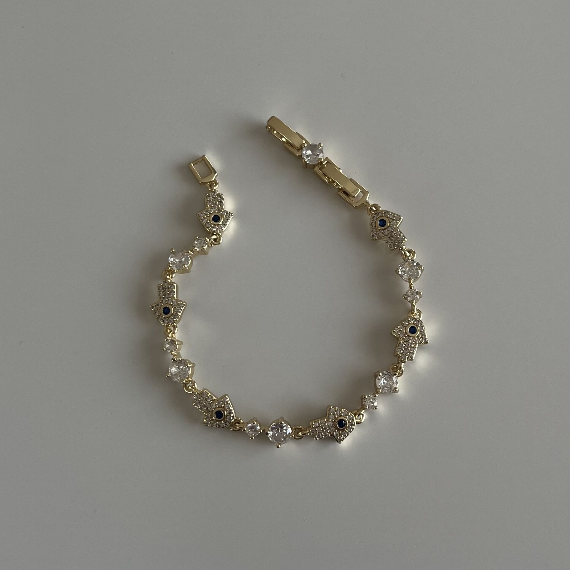 Altın Kaplama Fatma Ana Eli Taşlı Bileklik