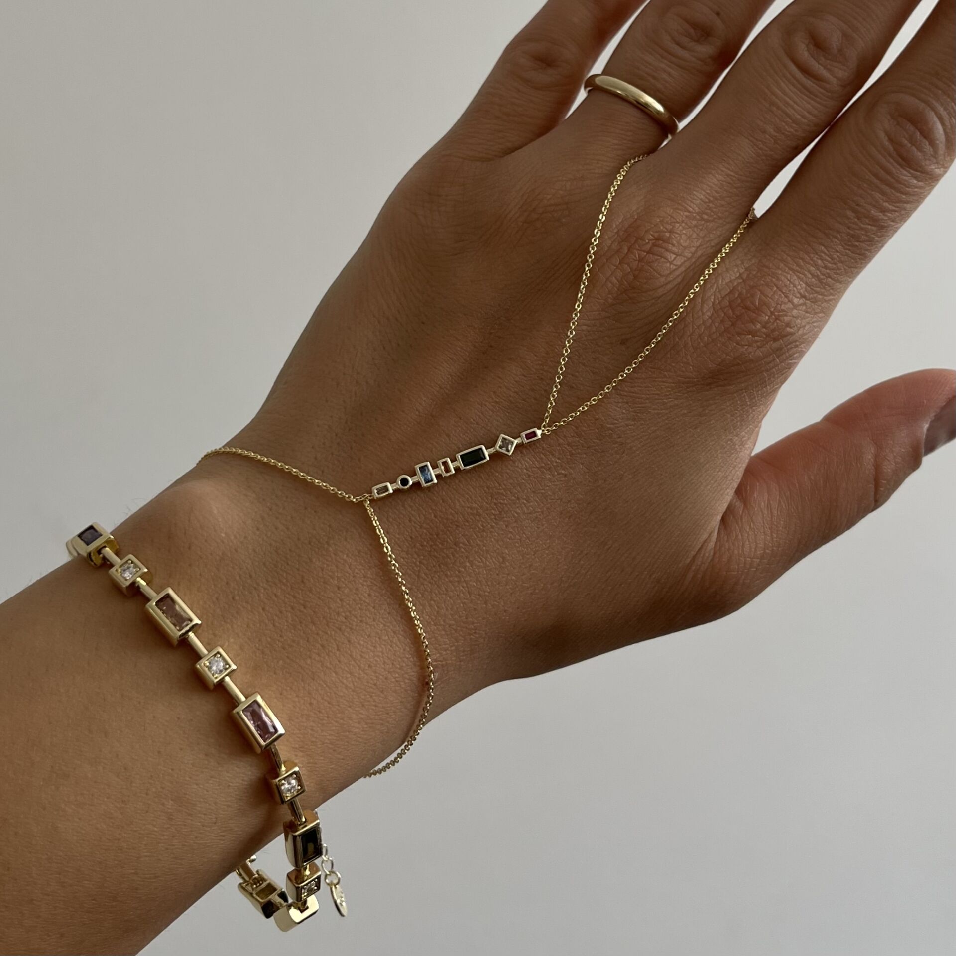 Vip Minimal Renkli Taşlı Şahmeran