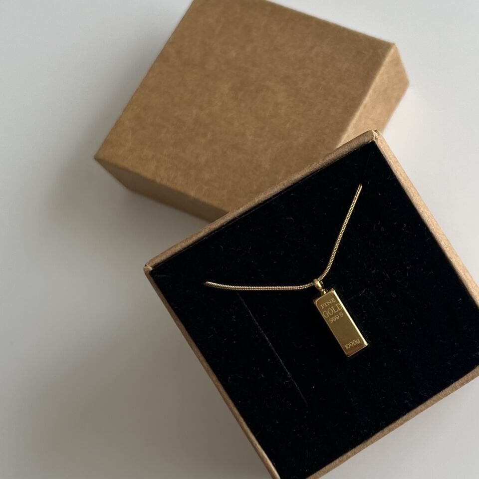 Çelik Külçe Altın Model Kolye