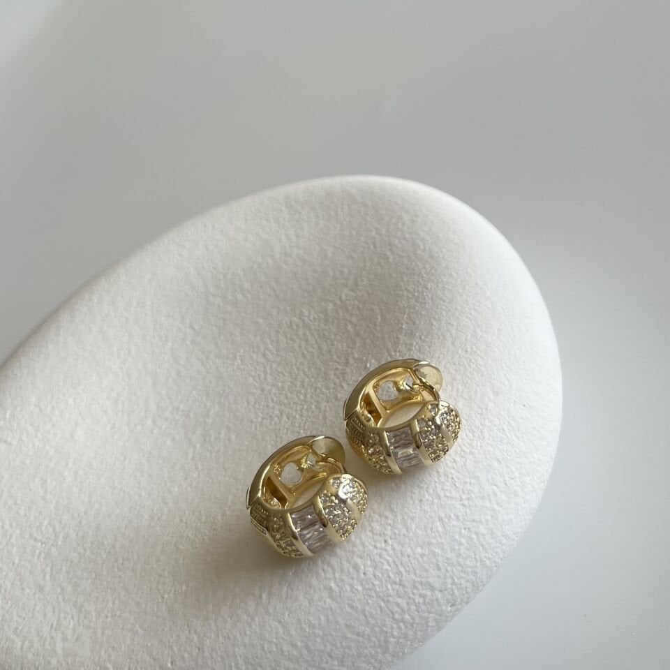 Vip Baget Taşlı Halka Küpe