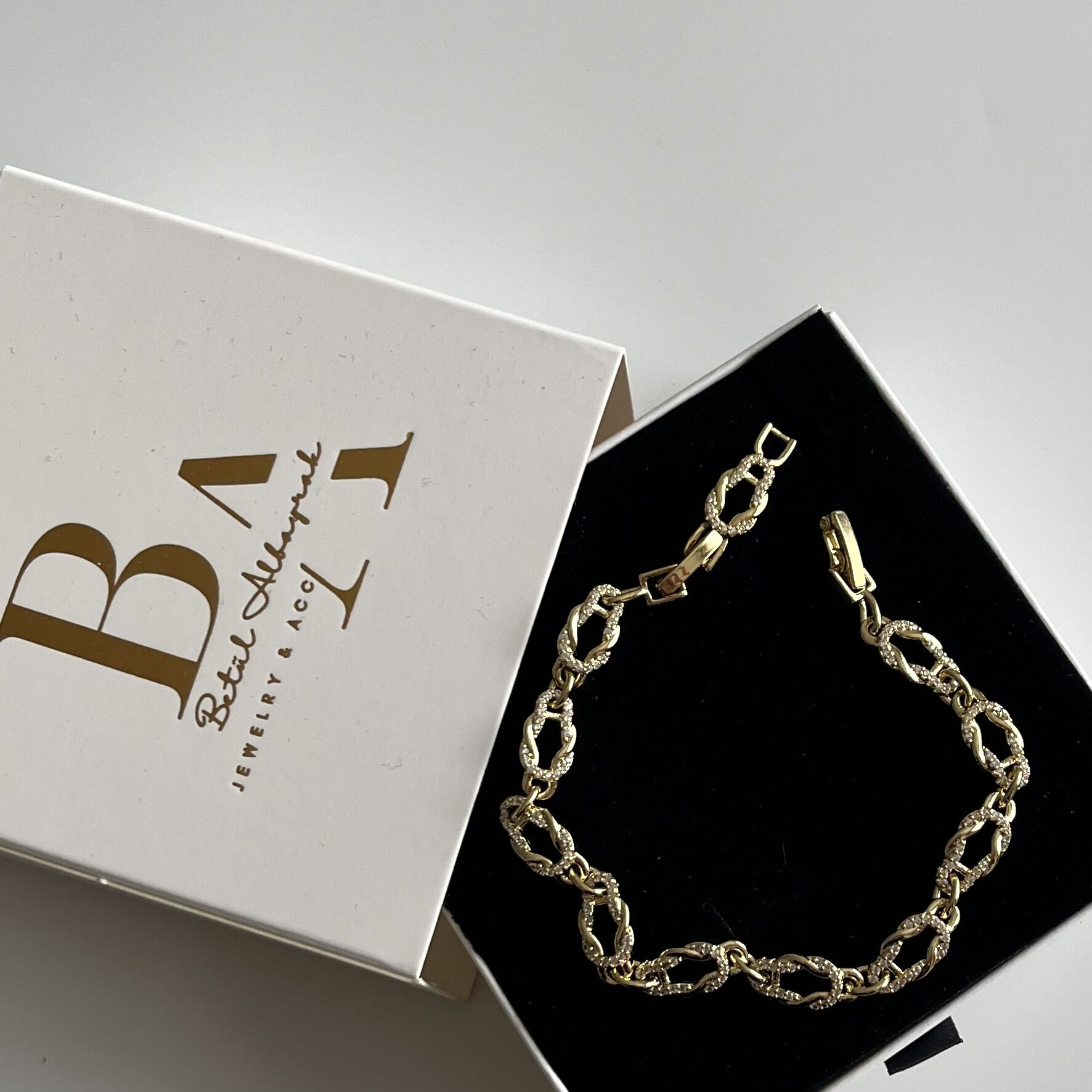 Düğüm Model Xuping Bileklik