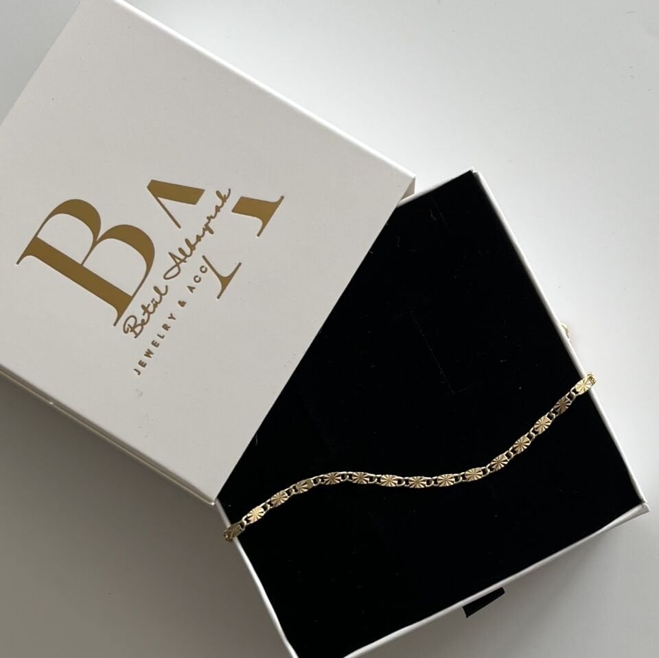 Altın Kaplama İnce Desenli Bileklik