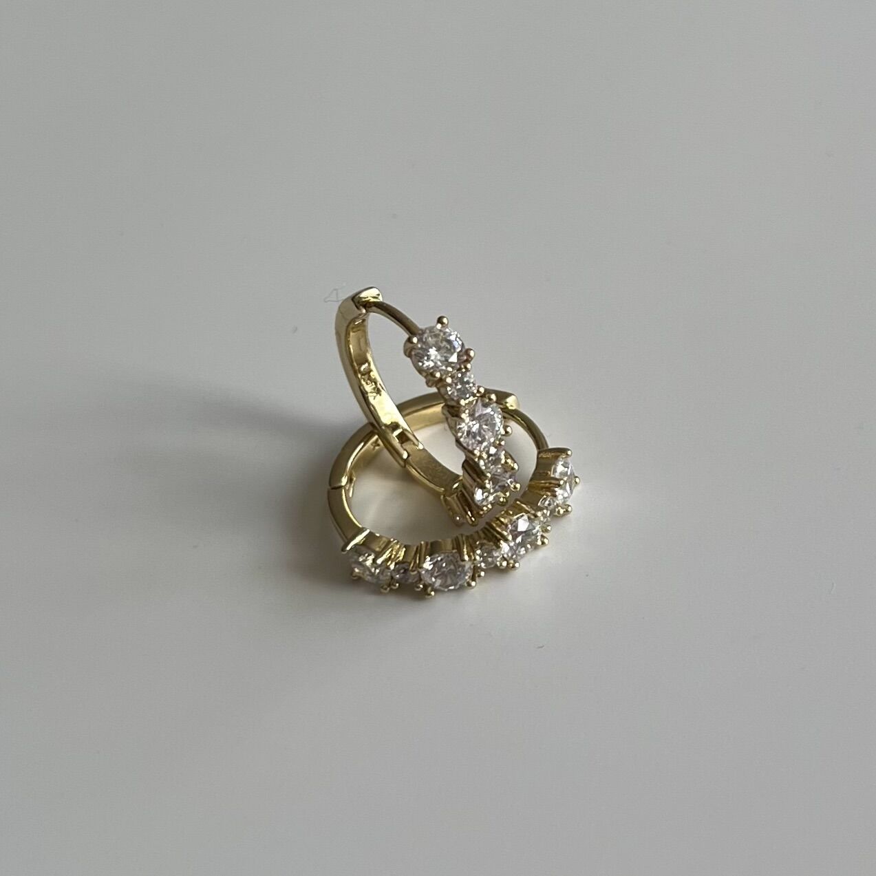 Taşlı Halka Xuping Küpe