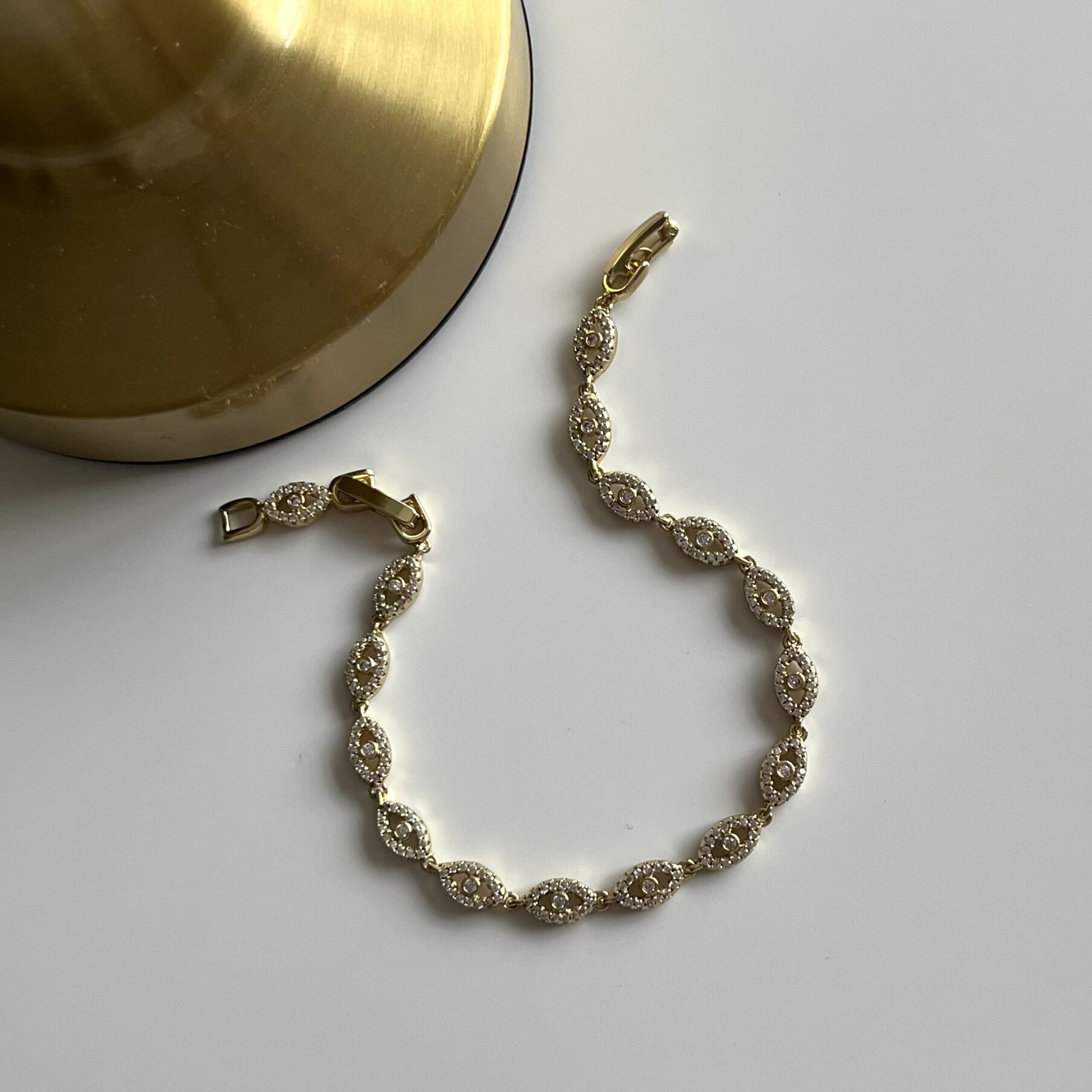 Minimal Taşlı Göz Model Xuping Bileklik